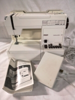 PFAFF Hobbymatic 917 Sewing Machine in Case - Working
