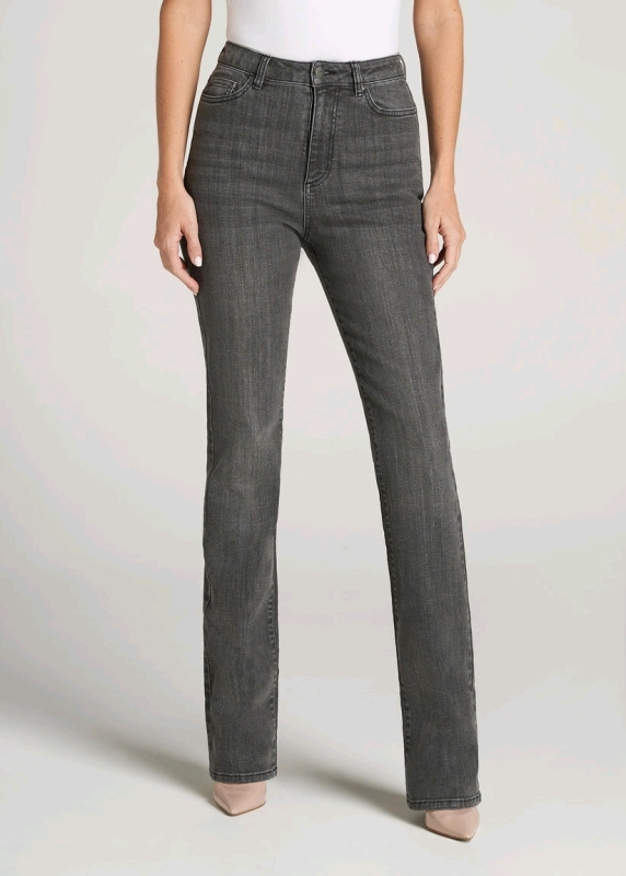 NEW The Britney Womwns Tall Bootcut Jeans in True Grit Grey Size 29W 35L Retail $123.00 Stock photos used