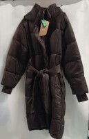 New GAP Big Puff Coat (Size Medium)