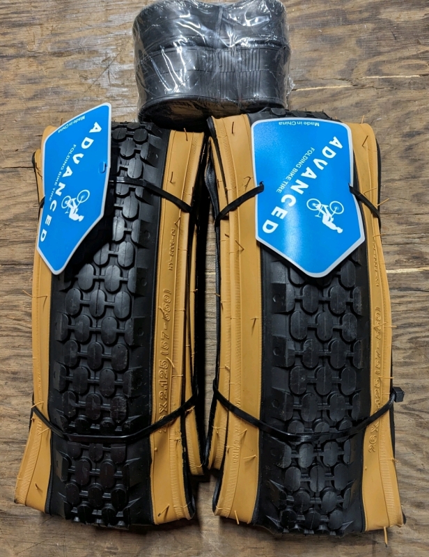 2 Advanced Folding Bike Tires with Tubes. 26 x 2.125