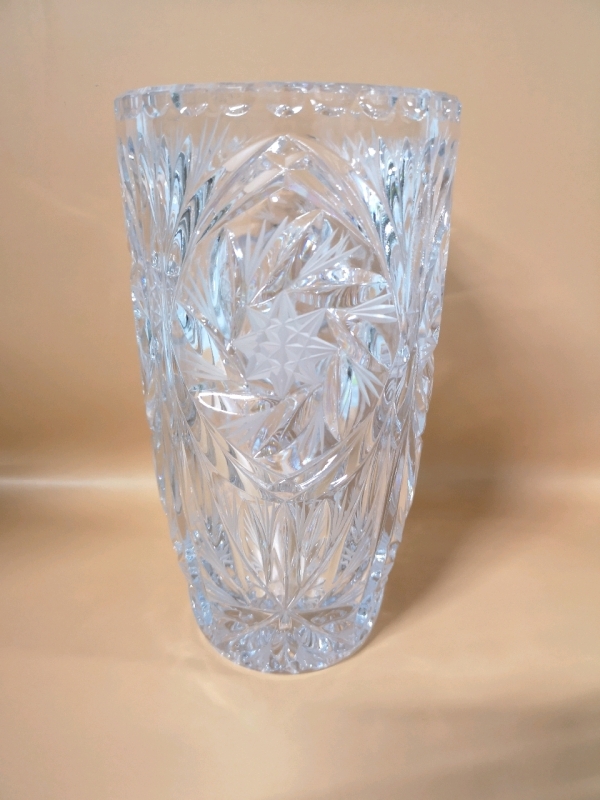 Vintage Pinwheel Crystal Vase 8" tall
