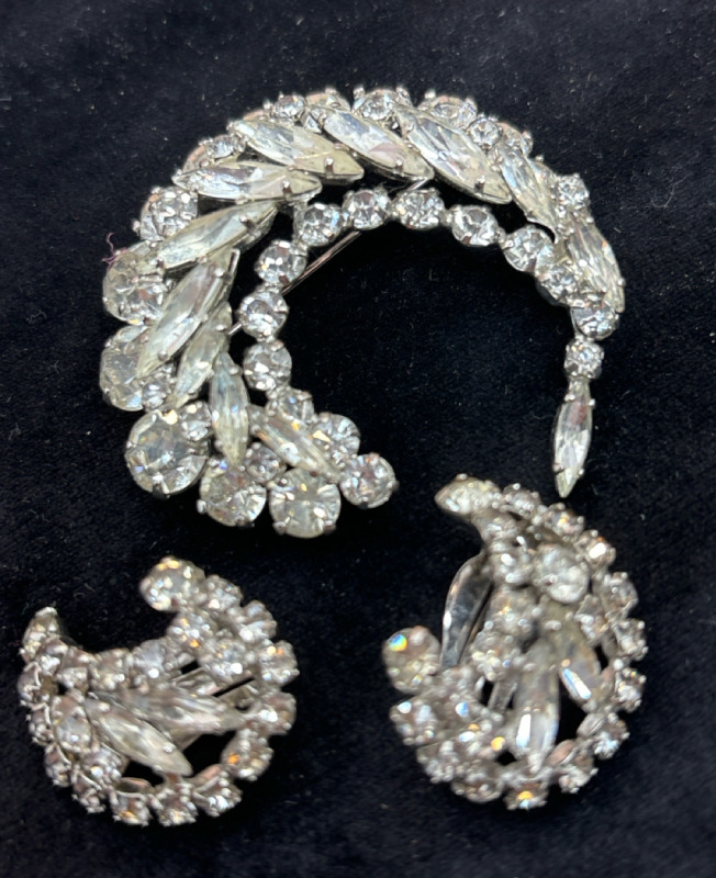 Vintage Diamanté Brooch and Earrings