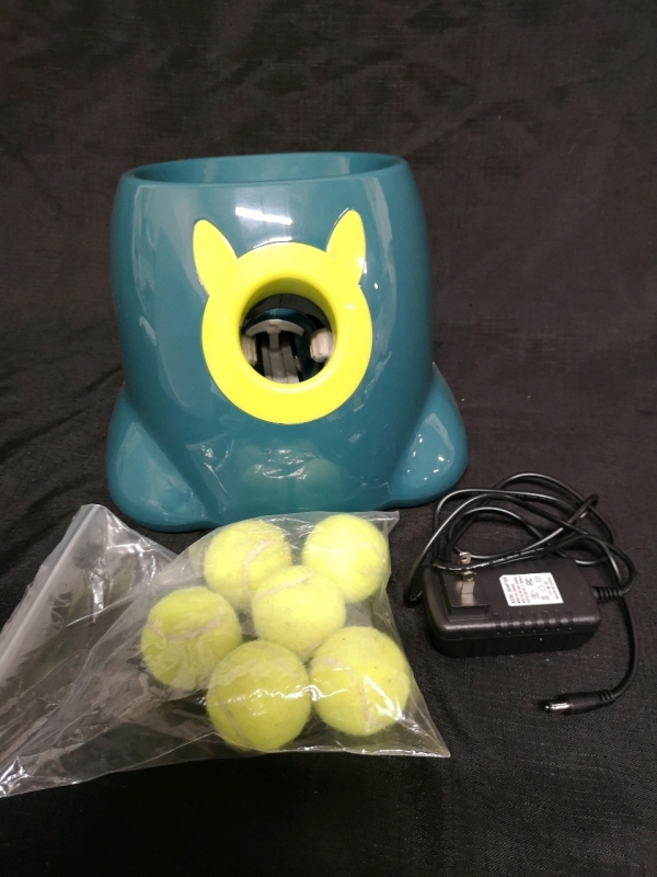 Palulu Automatic Ball Launcher for Your Dog - Working