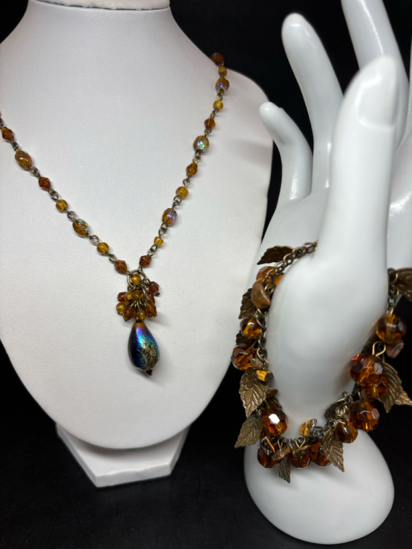Necklace with Murano glass Beads Amber color Leaf Bracelet