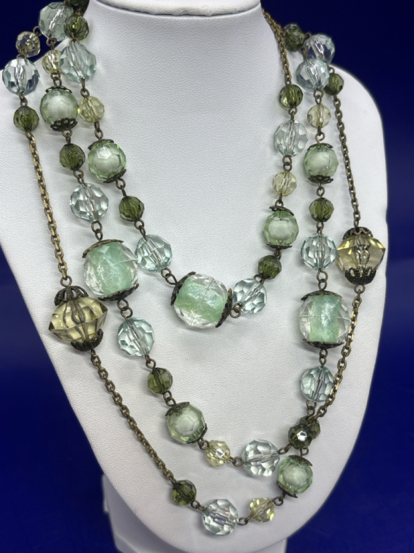 Vintage Sage Green Faceted Bead Necklace