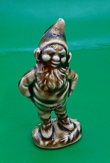 Vintage Wade Figurine 2.5" Leprechaun