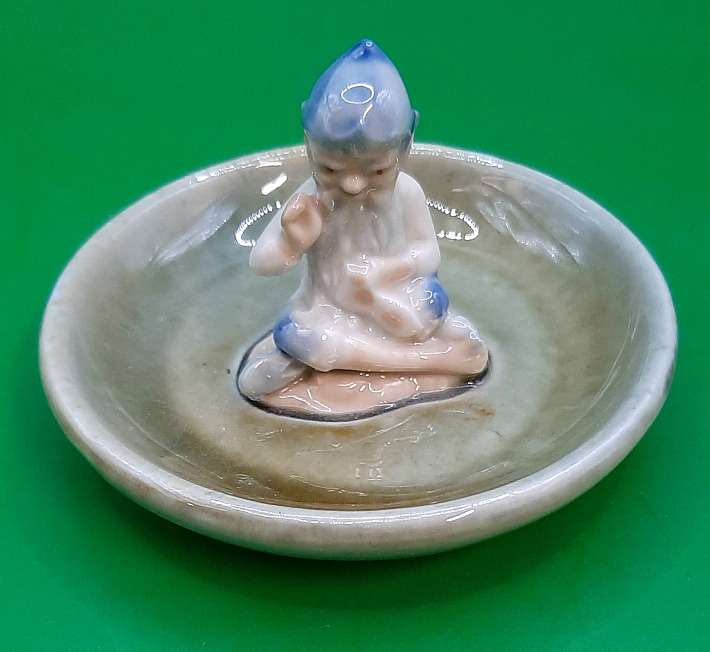 Vintage 3" Wade Leprechaun Dish