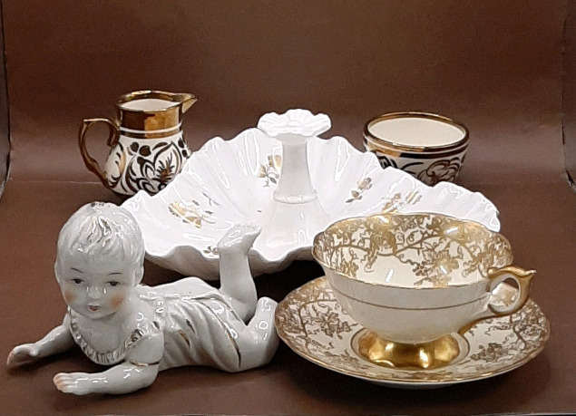 Vintage Spode 9.25" Shell Shaped Triangular Handled Serving Dish with Gold Decoration Royal Stafford Heavily Gilded Cream with Grapevine Cup and Saucer Antique Porcelain Piano Baby Wade Heath Lustre Cream and Sugar