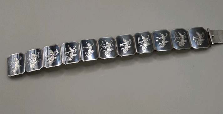 Vintage Sterling Silver 6" Siam Bracelet