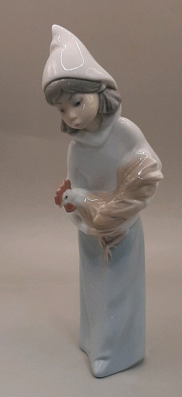 Vintage Lladro Porcelain 9 5" Girl with Chicken Figurine Made in Spain