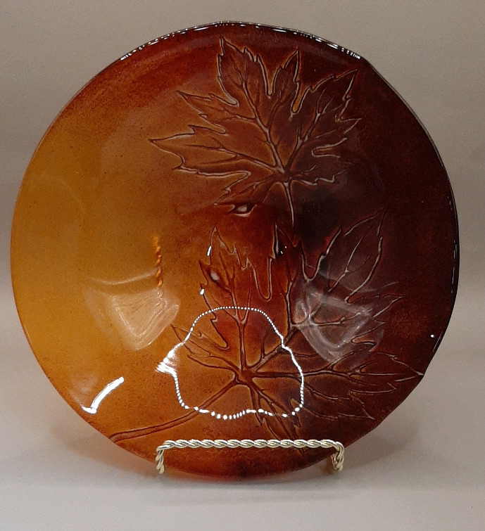 Vintage Mats Jonnason of Sweden 8" Art Glass Bowl with Maple Leaves