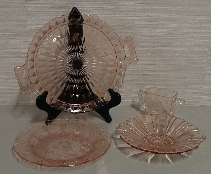 Vintage Windsor Diamond 12.5" Pink Depression Glass Handled Tray Jeanette Glass Co 1936-1946 Hazel Atlass Chevron Pink Depression Glass Sugar Bowl Old Cafe Hocking Glass 1936 Pink Depression Glass Tray Jeanette Glass 1936-1939 9" Dinner Plate