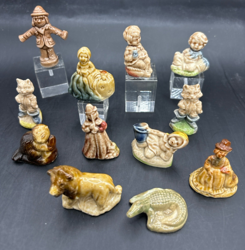 Wade Grouping of Figurines Mother Goose Scarecrow plus