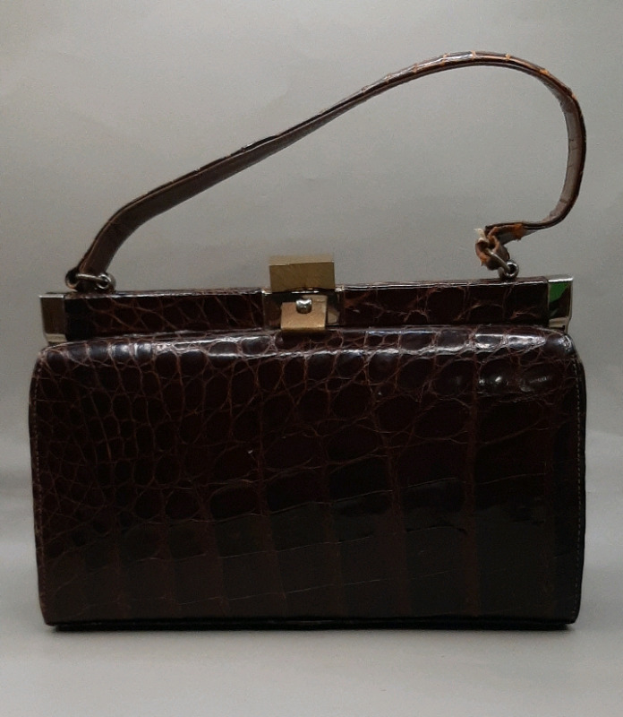 Vintage Crocodile Hand Bag 9.25" X 5.5" X 3.50"