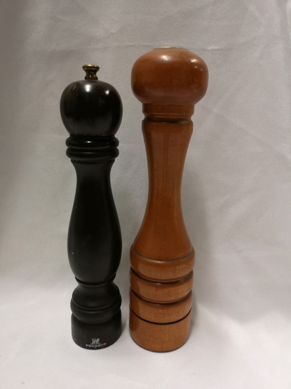 Wooden Pepper Mill & Salt Shaker