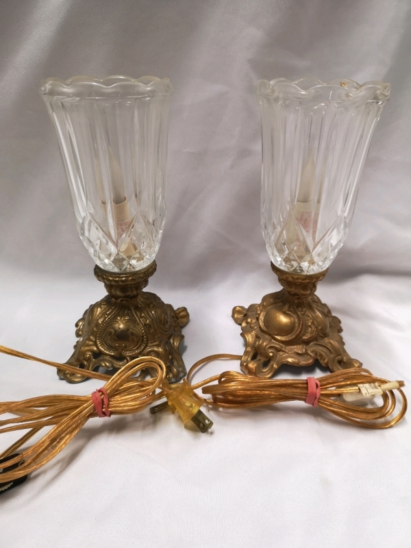 Vintage Pair of Lamps - Working