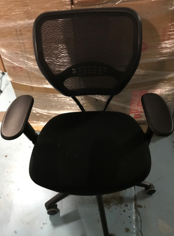 Mesh Back Office Chair 37&rdquo;-41&rdquo; Loose bolts