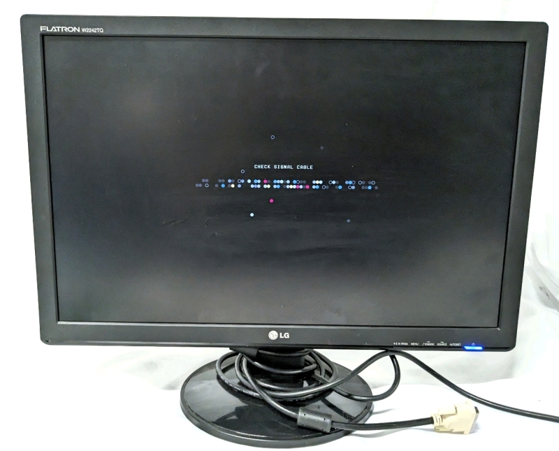 LG Flatron 22" Widescreen Computer Monitor W2242TQ with DVI Video Cable