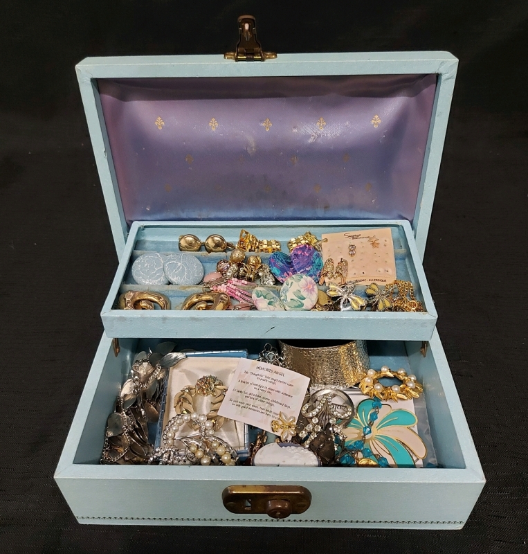 Assorted Vintage Jewelry In Mele Box