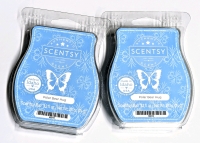2 New SCENTSY BARS 74g ea (Polar Bear Hug)