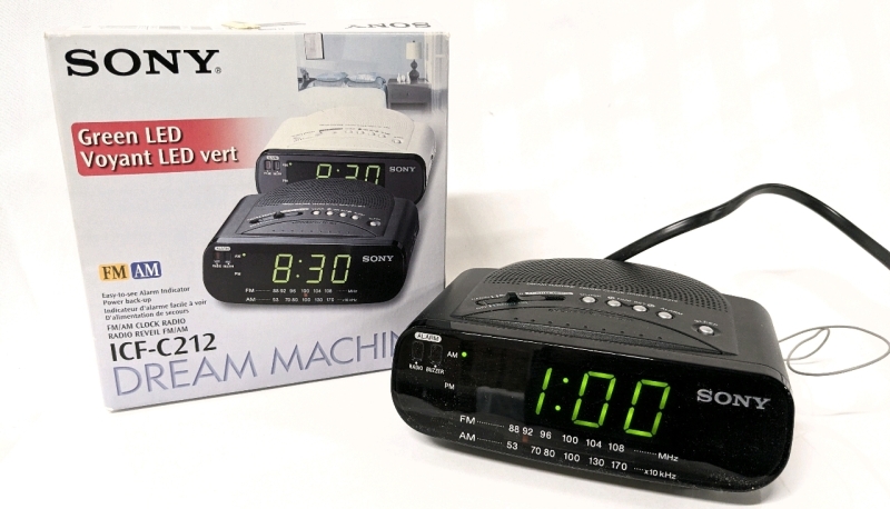 SONY Dream Machine ICF-C212 FM/AM Clock Radio with Green LED & Original Box