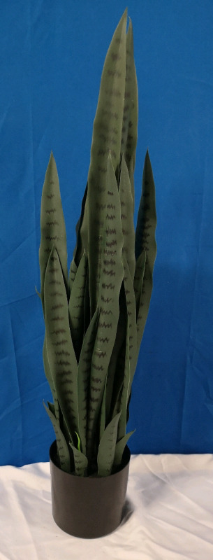 New Fopamtri Artificial Sansevieria Plant - 38" Tall