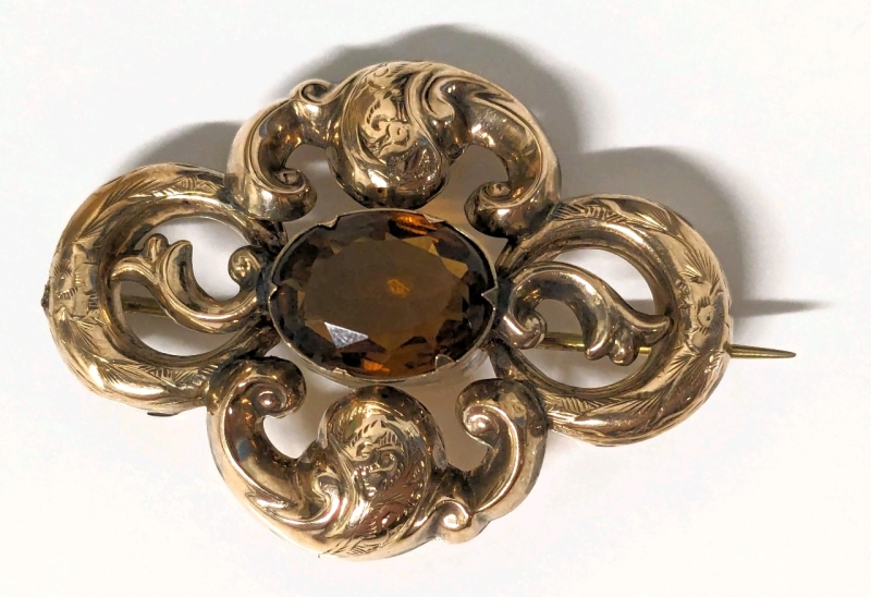 Pinchbeck & Topaz Stone Brooch with C-Clasp & Elongated Bar Pin