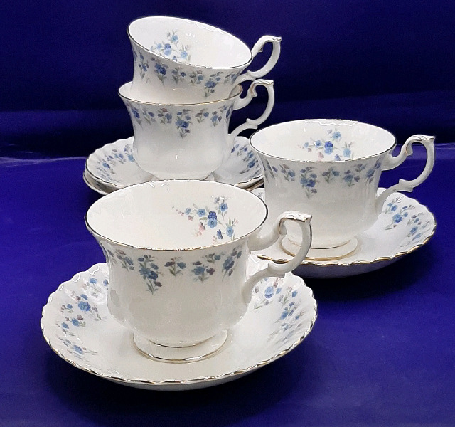 Vintage 4 Royal Albert Memory Lane Cups and Saucers