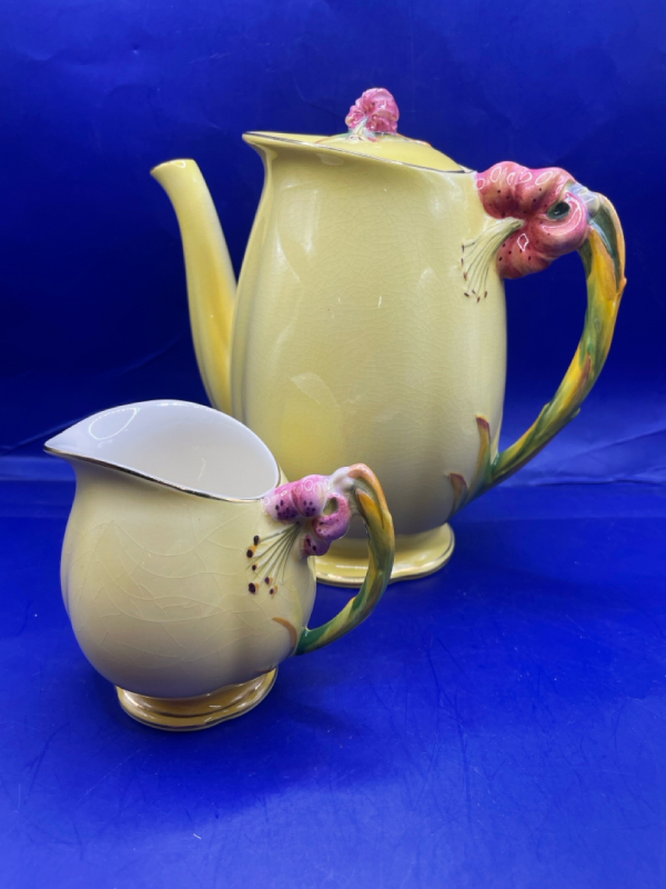 Royal Winton tiger lily teapot and creamer