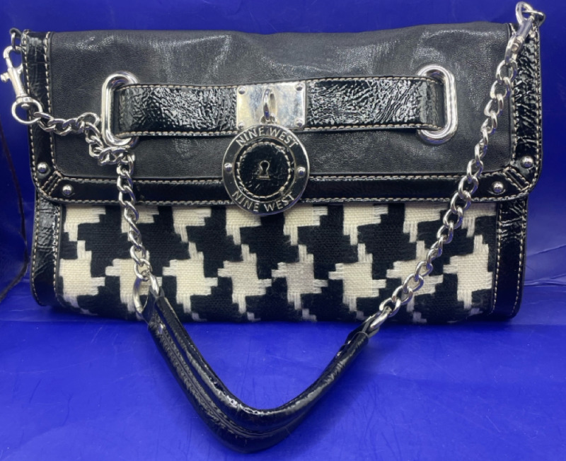 NINE WEST Houndstooth purse with keychain