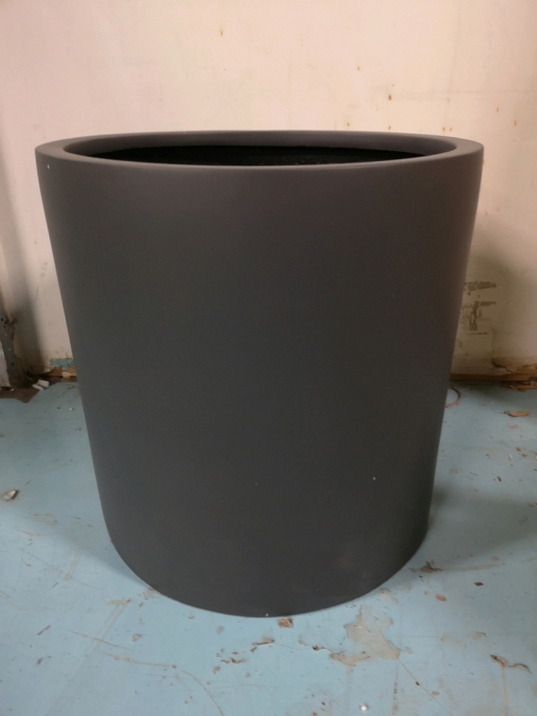 New Green Theory Fiberglass Planter - 16"H x 15.5"D