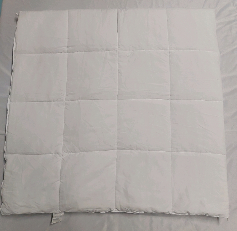 Polyester 86"x86" Comforter Like New