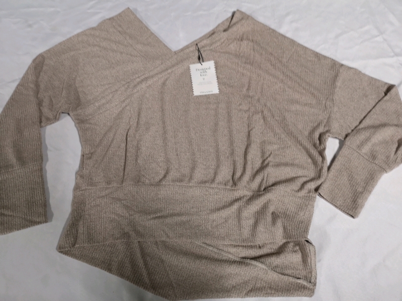 New Stella & Dot sz Medium Ladies Top