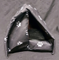 Storable Small Animal Shelter Tent House With Soft Fur Floor Interior 12"x16"