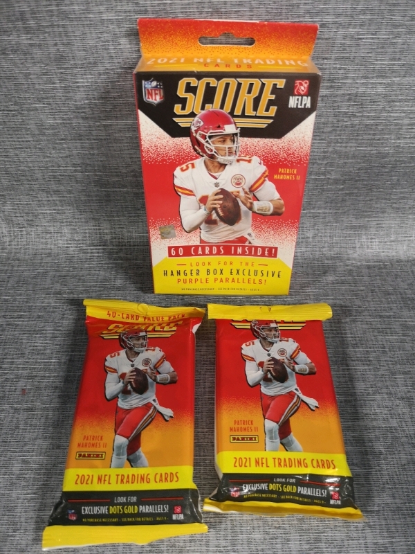 New SCORE 2021 NFL Trading Cards - 2 Packs + Box - 140 cards