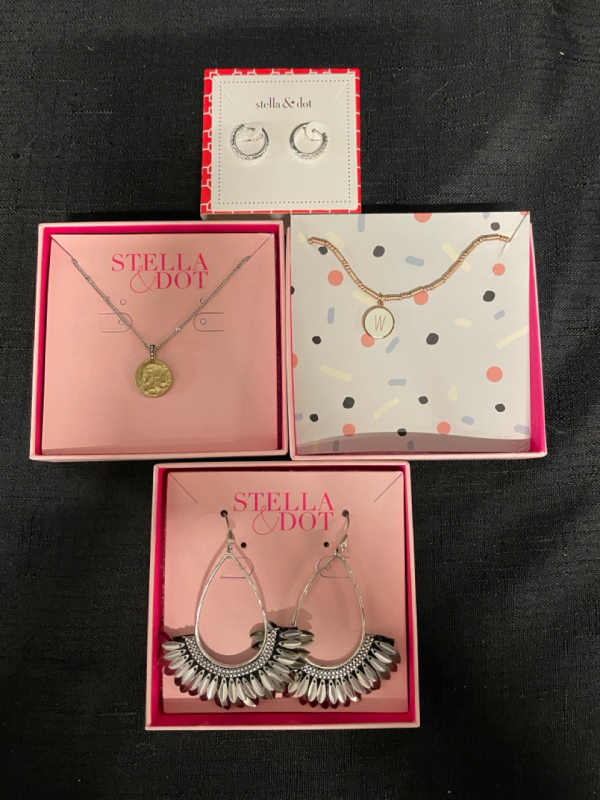 4 NEW in box Stella & Dot jewelry pieces