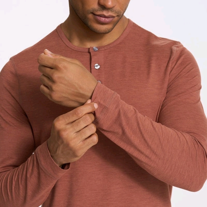 New VUORI Long Sleeve Ease Performance Henley Shirt (Medium - Heather Copper)