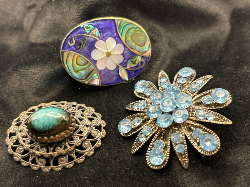 Vintage Brooch&rsquo;s Eilat Blue Glow Rhinestone Abalone Inlay