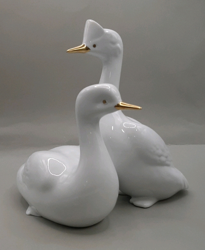 Vintage Hollohaza Hand Painted Duck Figure