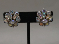 Vintage Sherman 1" Clip On Earrings