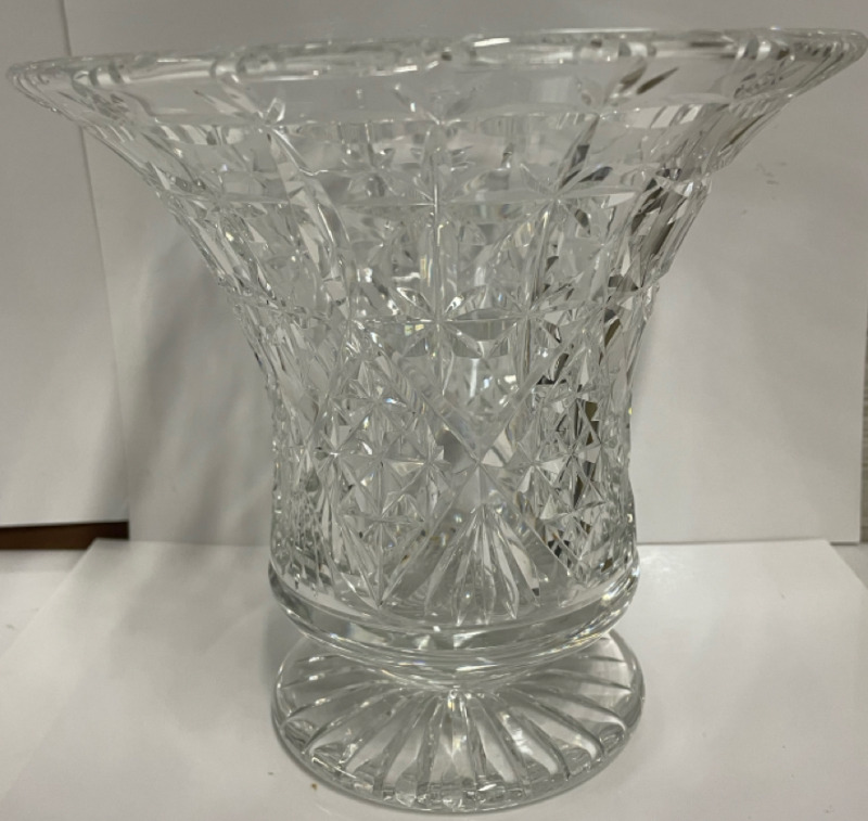 10” Crystal vase