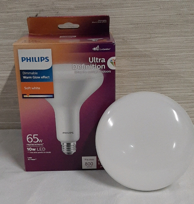 New 4 Philips 65w/10wLED Bulbs