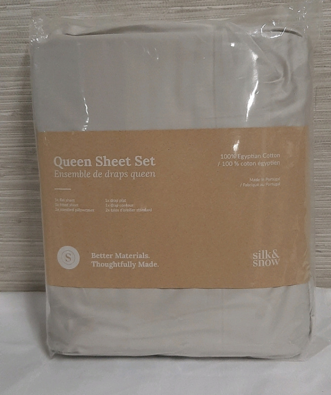 New Silk & Snow Queen Size Sheet Set 100% Egyptian Cotton Retail $189.00 CAN