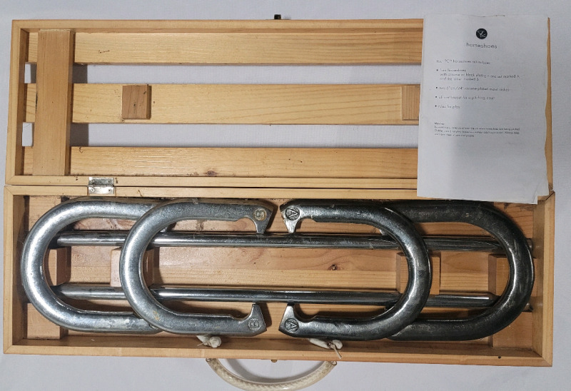 Metal Horseshoe Set in Wood Case , Excellent Pre-owned Condition