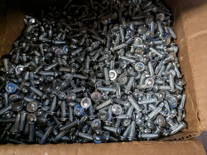 600+ Stanley 1" Long Studs.