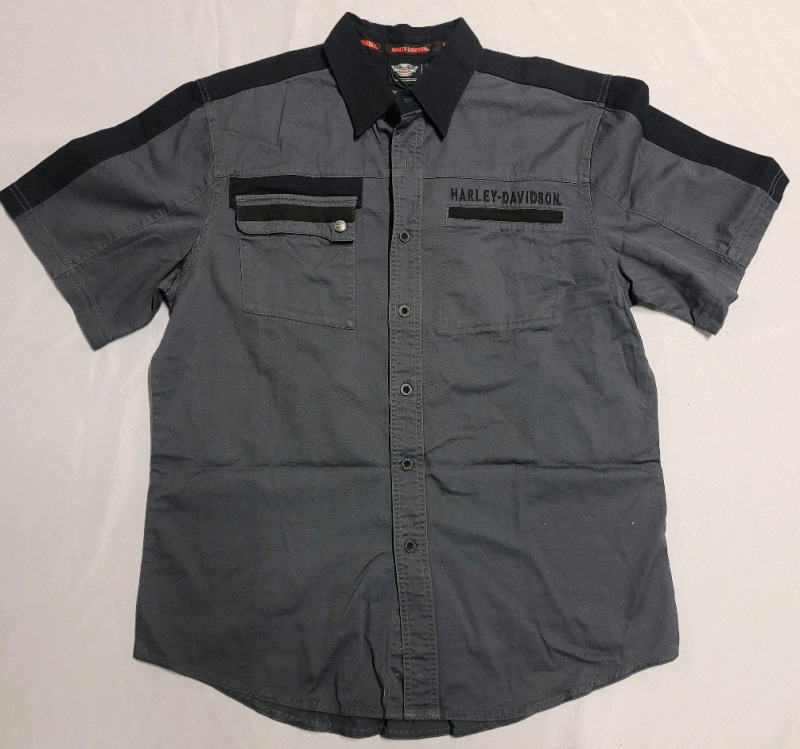 New w/Tag - Harley-Davidson Motorcycle Button-Up Short Sleeve Twill Shirt , Size Medium
