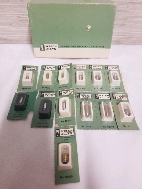 Lot of 13 various NEW WELCH ALLYN replacement light bulbs