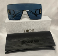 NEW with tag DIOR 30Montaigne S7U Gold/Blue Square Sunglasses retails $770