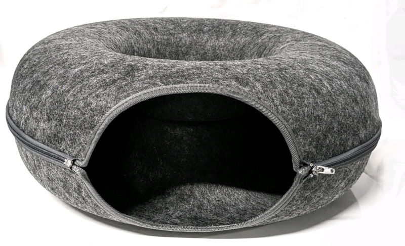 New Zippered Cat Donut Tunnel 8" Tall / 20" Diameter