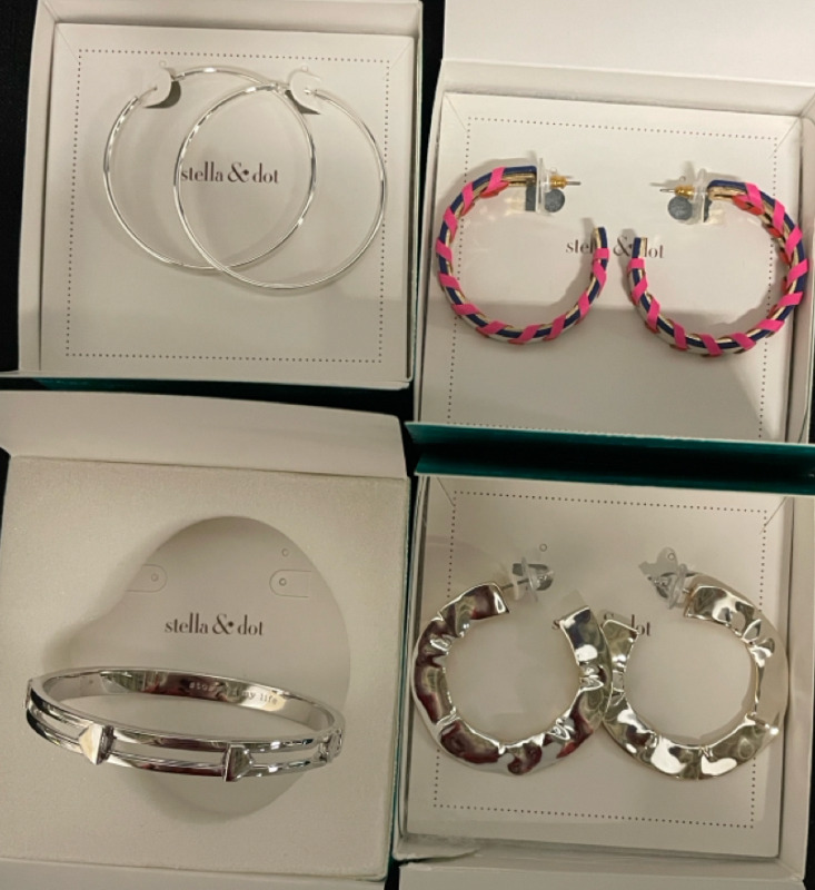 4 NEW in box Stella & Dot jewlery